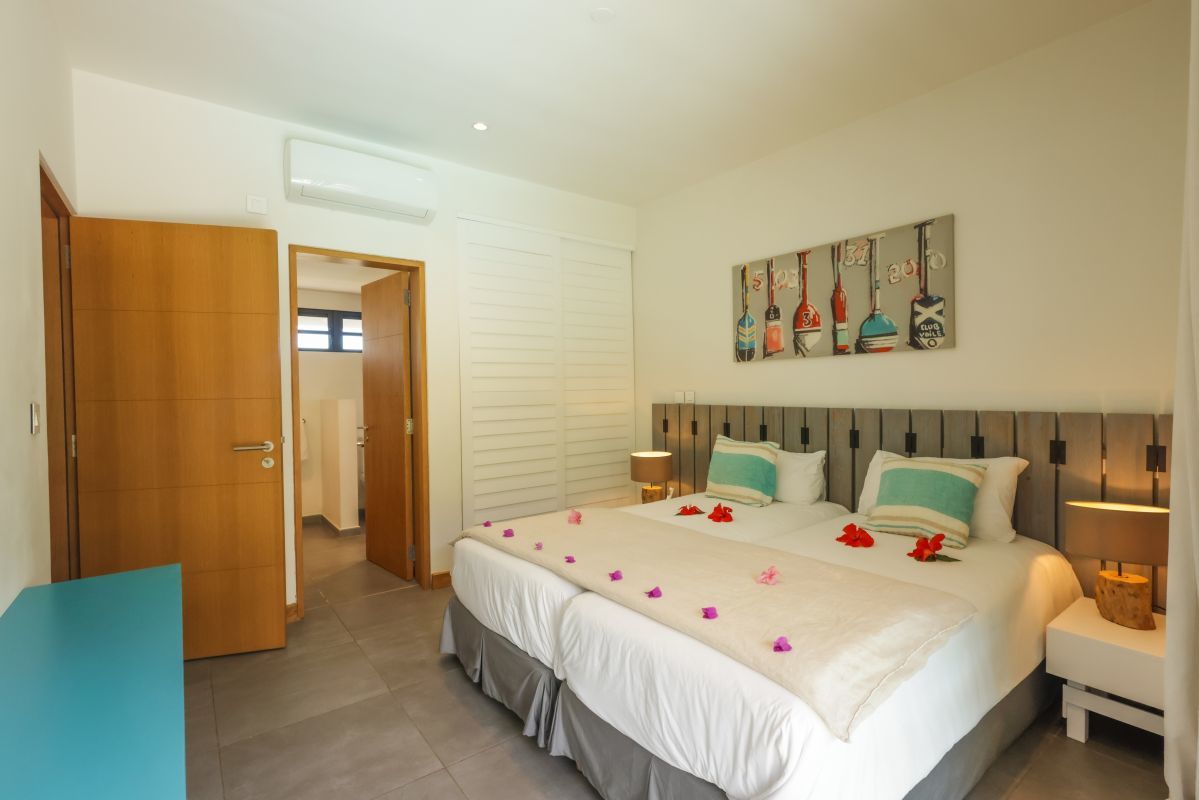 Deluxe Pool Villa | Chambre avec salle de bain privative